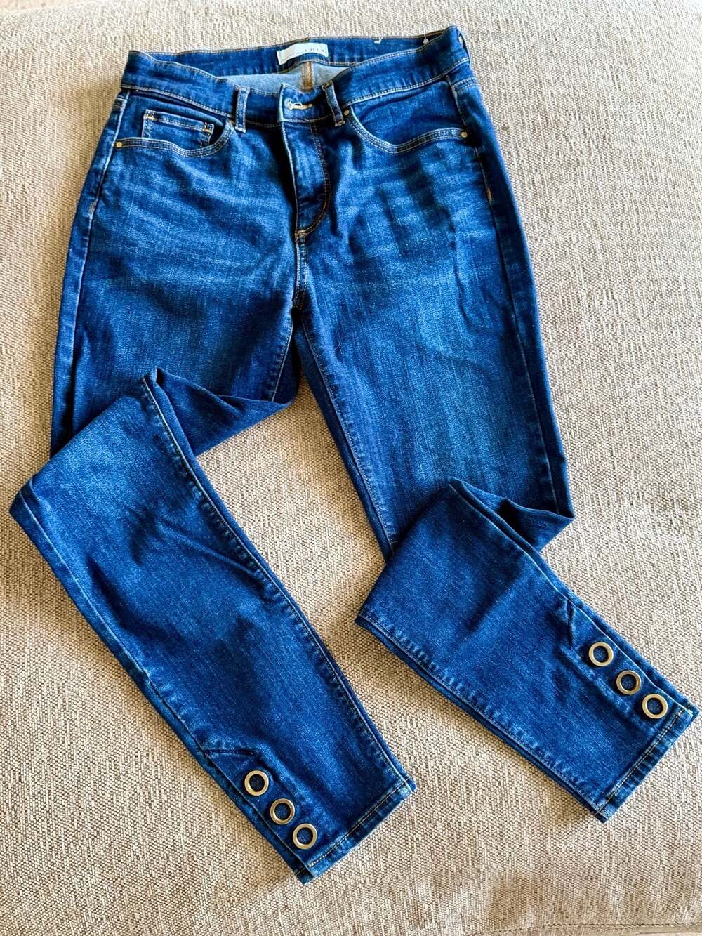 LOFT Skinny Slim Pockets Jeans with Gold Grommet Cuff Detail Size 4
